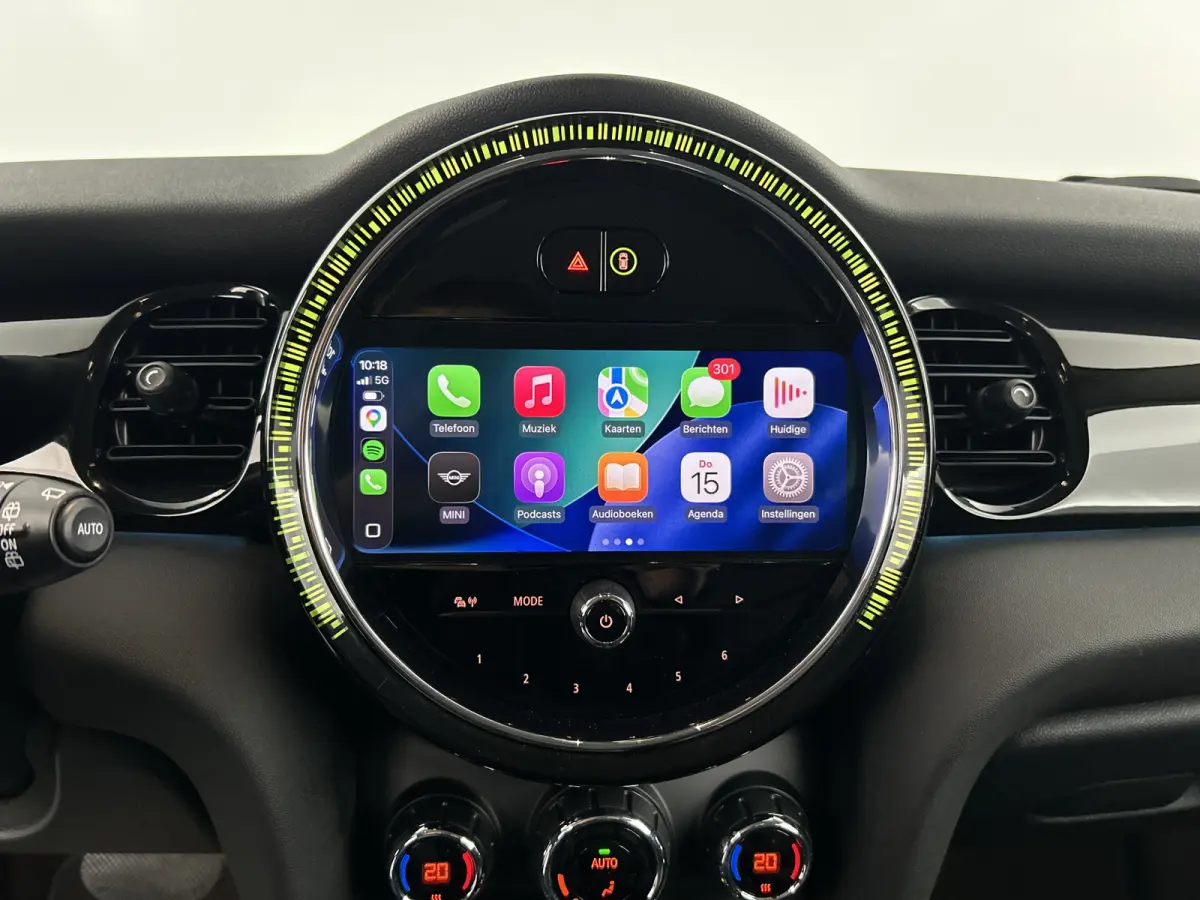 1.5 Aut. Cooper Camden Edition Leder/Sportstoelen Climate Carplay
