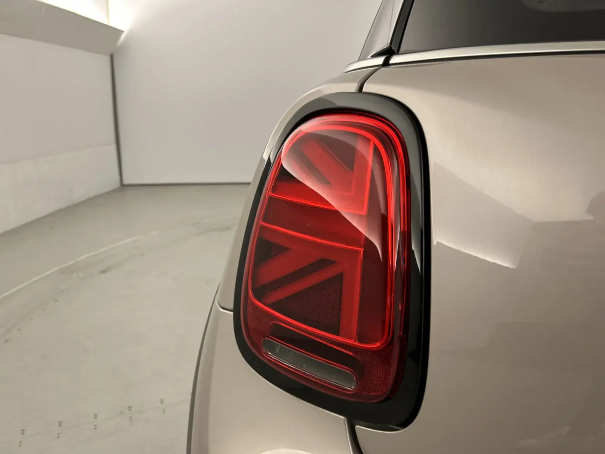 1.5 Aut. Cooper Camden Edition Leder/Sportstoelen Climate Carplay