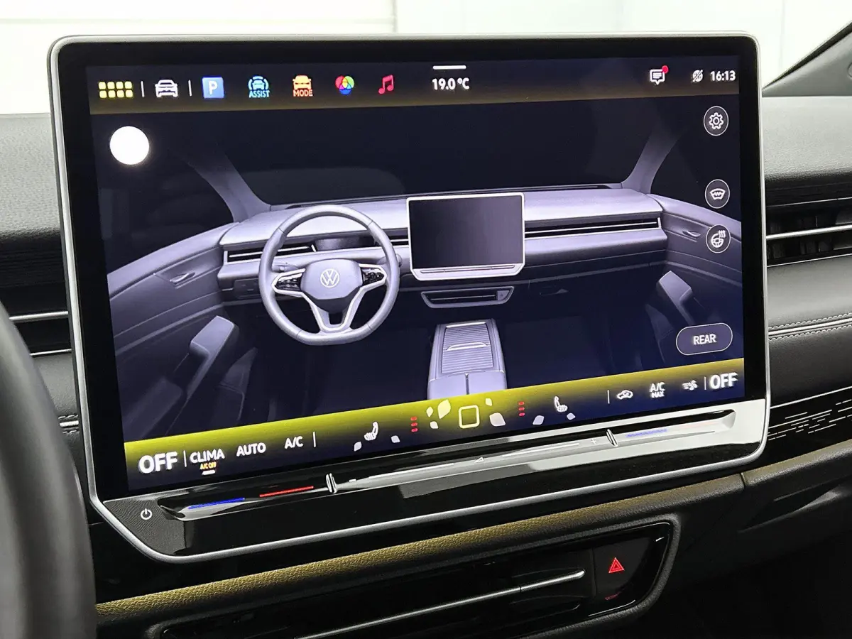 Pro Limited Edition 77 kWh | 286 PK | SOH 97.5% | Automaat | Trekhaak inklapbaar | Apple Carplay / Android Auto | 360 Parkeercamera | Head-up Display | Black Style Pakket | Panoramadak | Sto