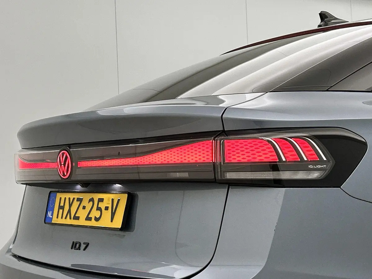 Pro Limited Edition 77 kWh | 286 PK | SOH 97.5% | Automaat | Trekhaak inklapbaar | Apple Carplay / Android Auto | 360 Parkeercamera | Head-up Display | Black Style Pakket | Panoramadak | Sto