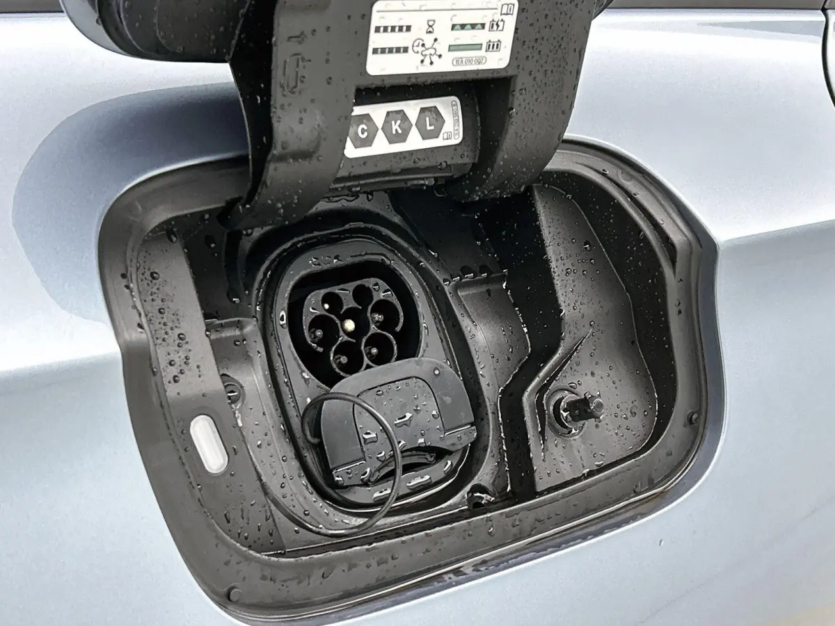 Pro Limited Edition 77 kWh | 286 PK | SOH 97.5% | Automaat | Trekhaak inklapbaar | Apple Carplay / Android Auto | 360 Parkeercamera | Head-up Display | Black Style Pakket | Panoramadak | Sto