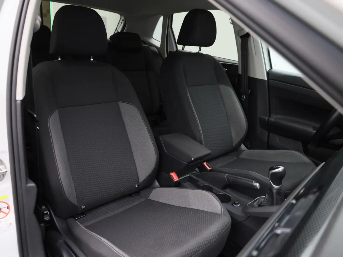 1.0 TSI Life 95Pk | Origineel Nederlands | 1e Eigenaar | LED-verlichting | Airco | Travel Assist | Adaptieve cruise control | LMV 15"inch velgen |