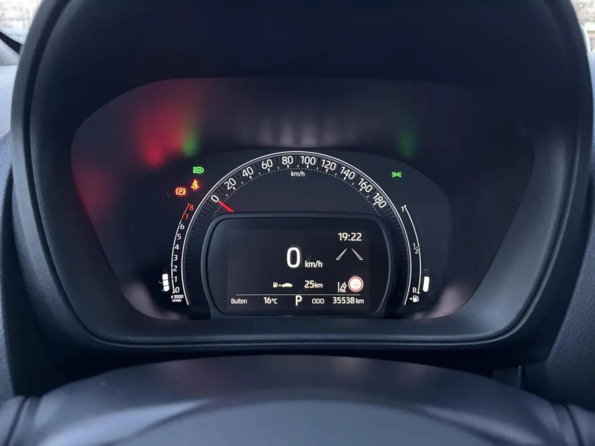 1.0 VVT-i S-CVT Pulse Automaat Camera CarPlay Garantie
