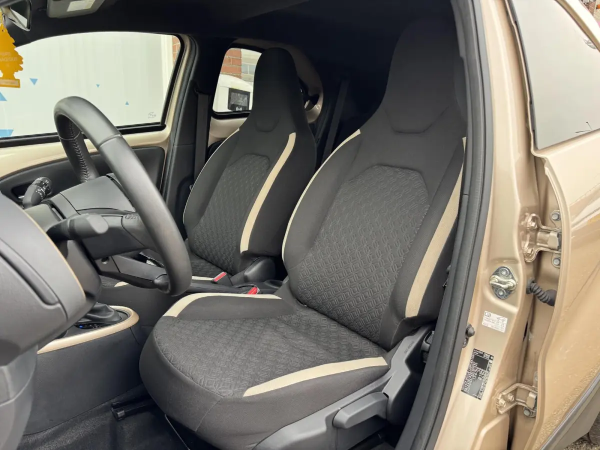 1.0 VVT-i S-CVT Pulse Automaat Camera CarPlay Garantie