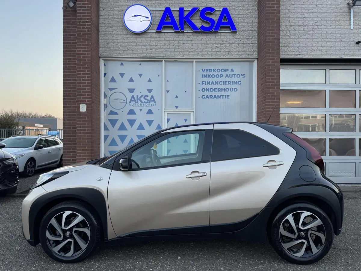 1.0 VVT-i S-CVT Pulse Automaat Camera CarPlay Garantie