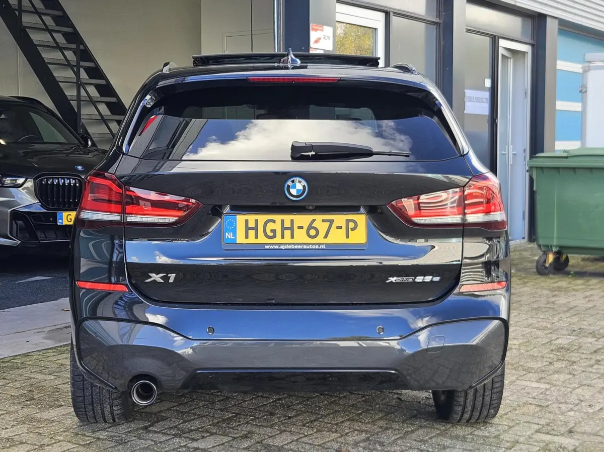 xDrive25e High Executive M Pakket Pano Hud Memory Seats