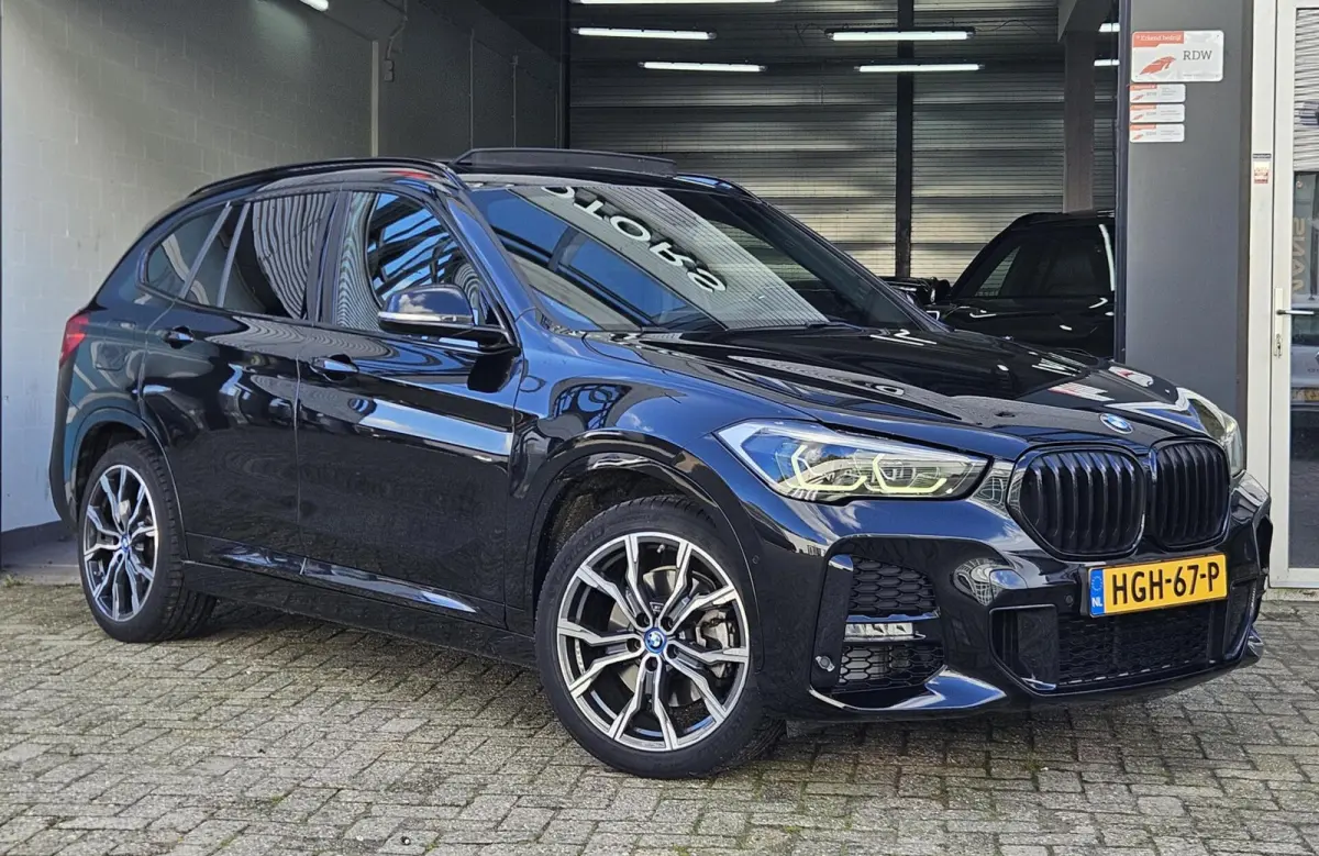 xDrive25e High Executive M Pakket Pano Hud Memory Seats