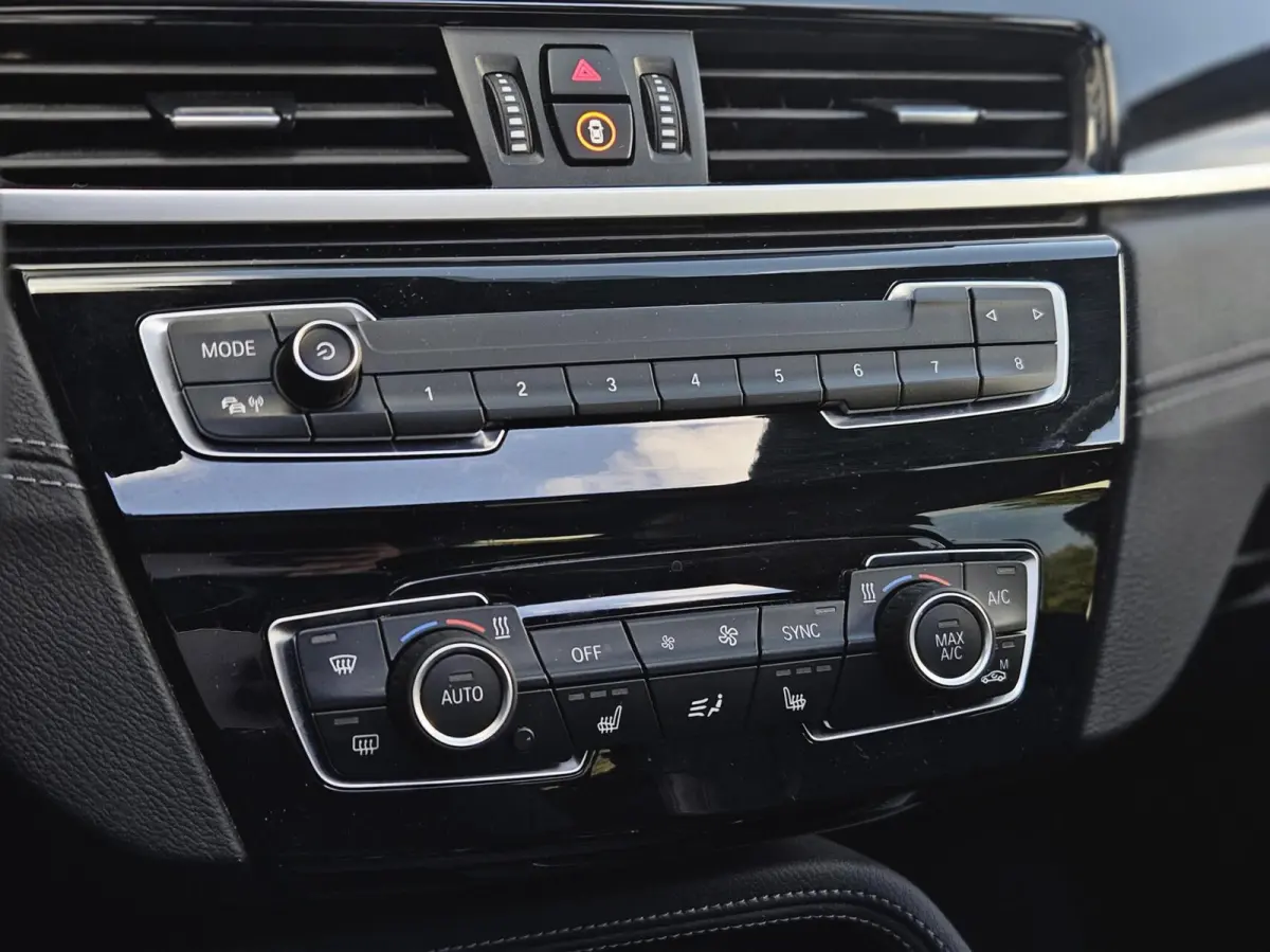 xDrive25e High Executive M Pakket Pano Hud Memory Seats