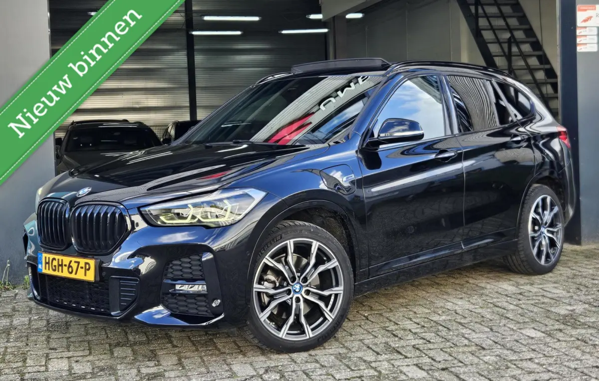 xDrive25e High Executive M Pakket Pano Hud Memory Seats