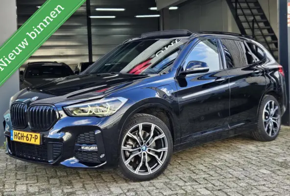xDrive25e High Executive M Pakket Pano Hud Memory Seats
