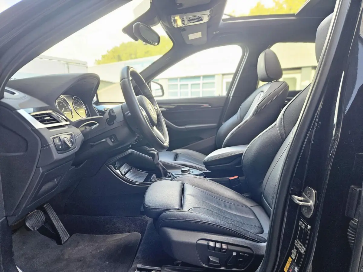 xDrive25e High Executive M Pakket Pano Hud Memory Seats