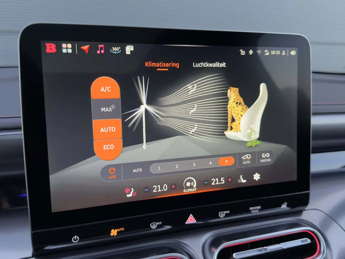 BRABUS 66 kWh, Pano, HUD, Beats, ACC, Keyless, 360°, Stoelverwarming, Stuurverwarming, Sfeerverlichting, Dodehoekdetectie