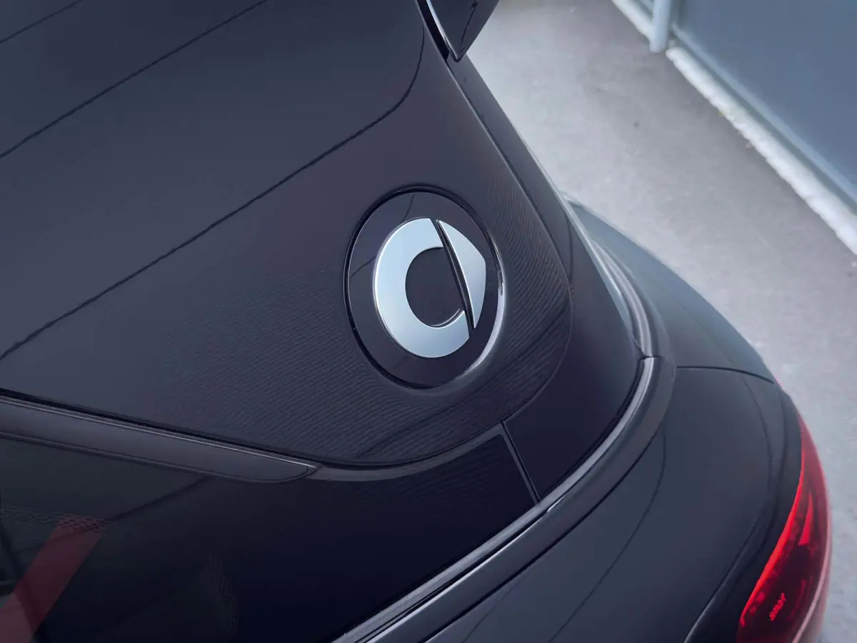 BRABUS 66 kWh, Pano, HUD, Beats, ACC, Keyless, 360°, Stoelverwarming, Stuurverwarming, Sfeerverlichting, Dodehoekdetectie