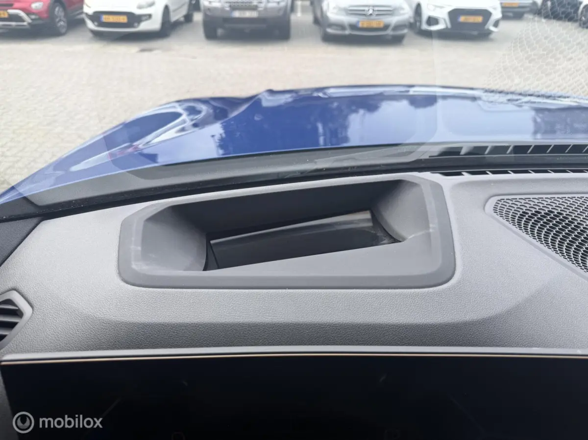 330e M-SPORT*PANO-DAK*HUD*CAMERA*LED*