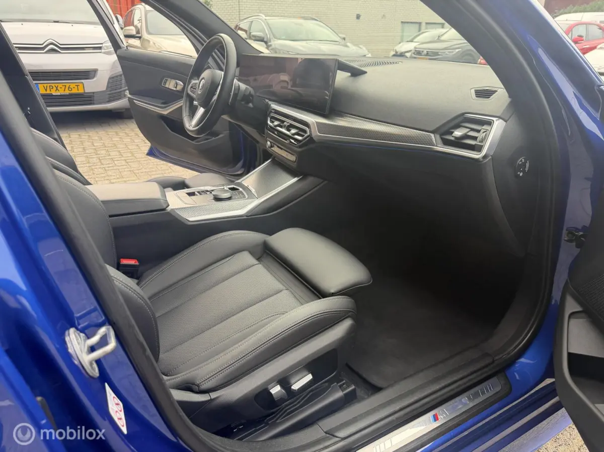 330e M-SPORT*PANO-DAK*HUD*CAMERA*LED*