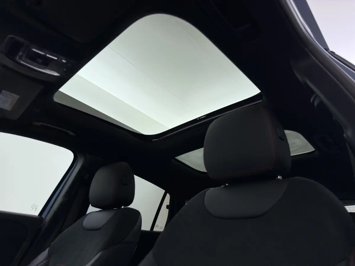 EQA 250+ AMG Line 71 kWh | Pano HUD Burmester Memory Trekhaak