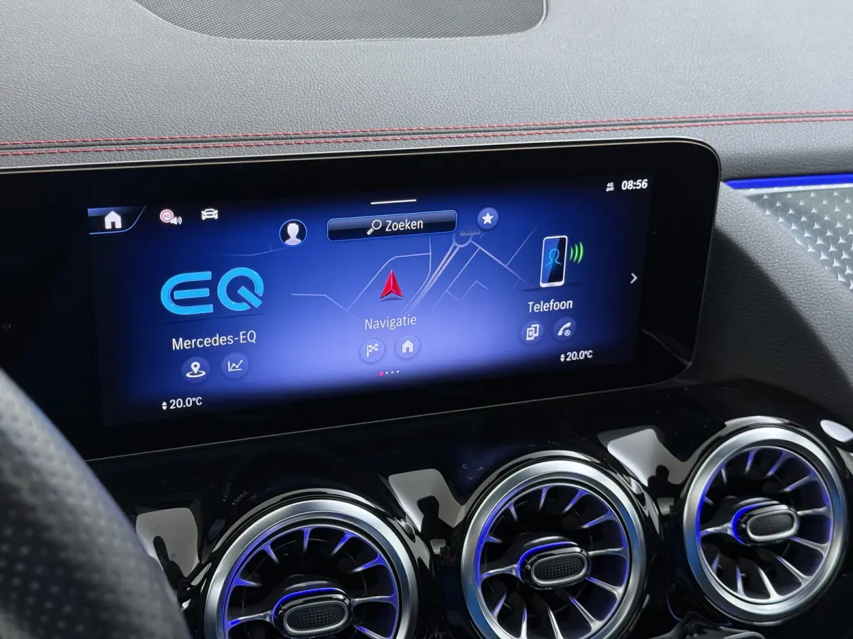 EQA 250+ AMG Line 71 kWh | Pano HUD Burmester Memory Trekhaak