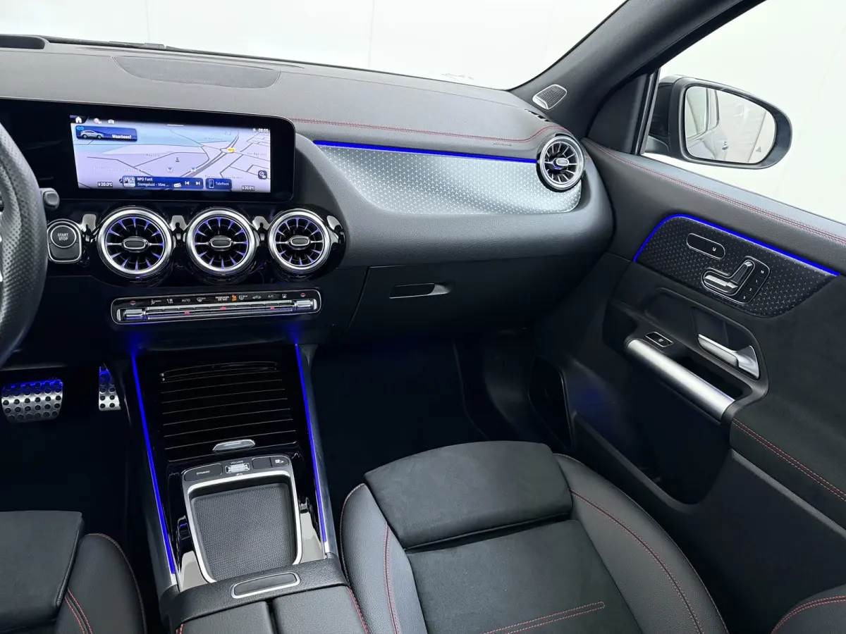 EQA 250+ AMG Line 71 kWh | Pano HUD Burmester Memory Trekhaak