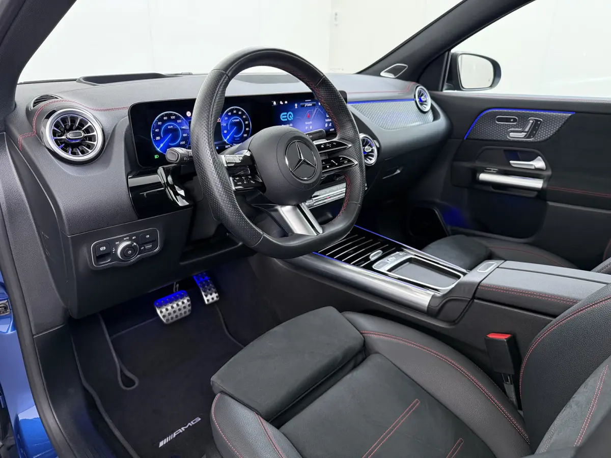 EQA 250+ AMG Line 71 kWh | Pano HUD Burmester Memory Trekhaak