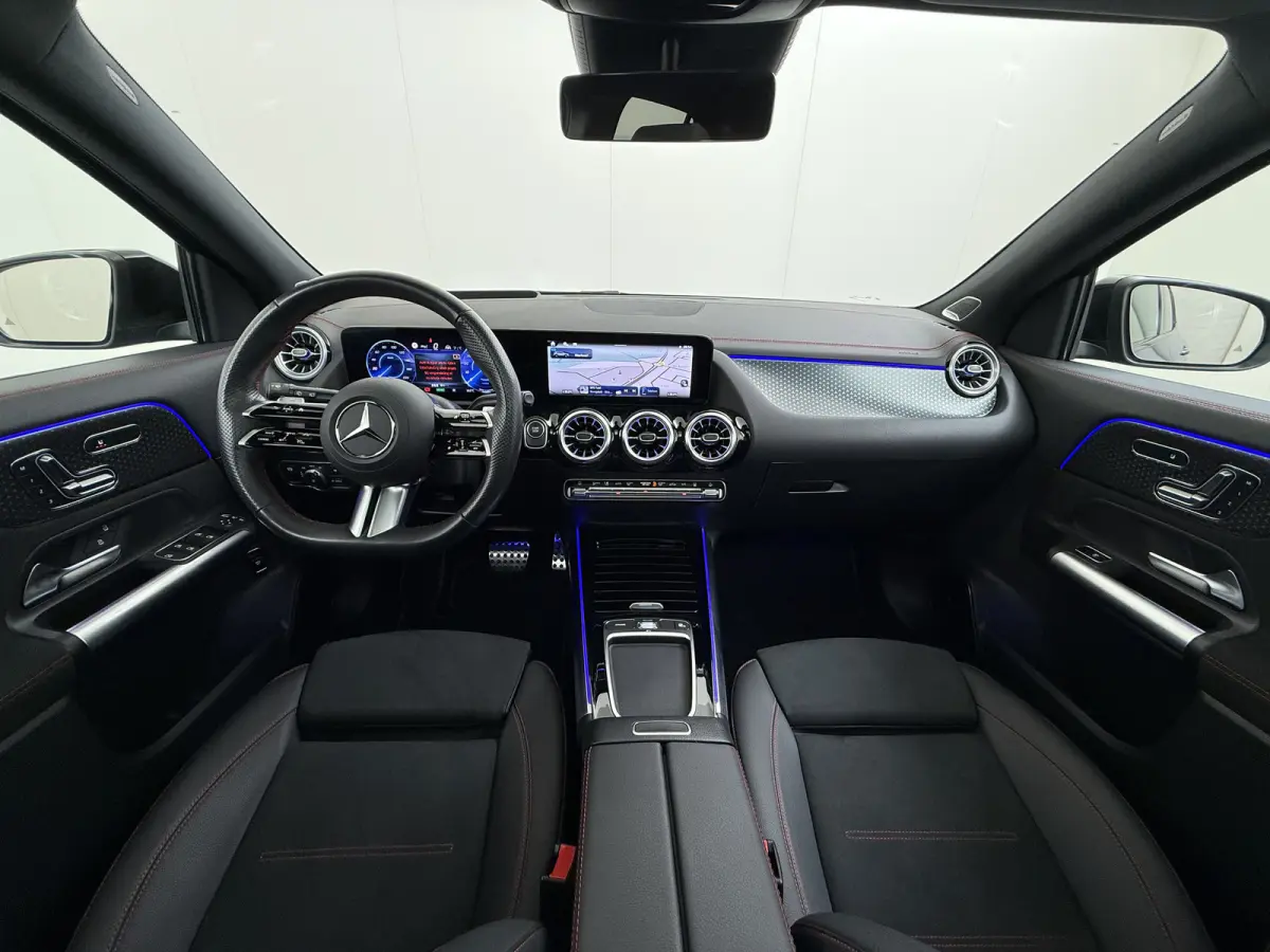 EQA 250+ AMG Line 71 kWh | Pano HUD Burmester Memory Trekhaak