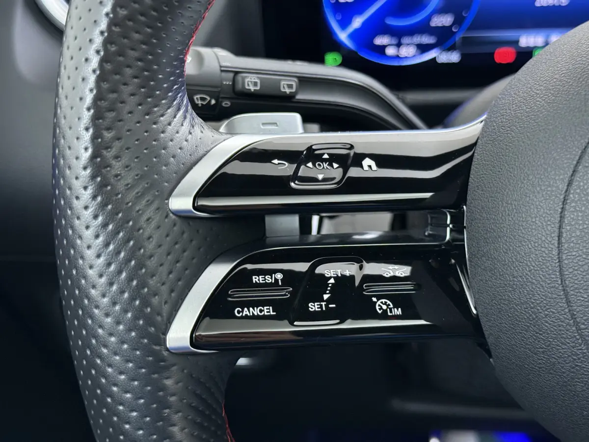 EQA 250+ AMG Line 71 kWh | Pano HUD Burmester Memory Trekhaak