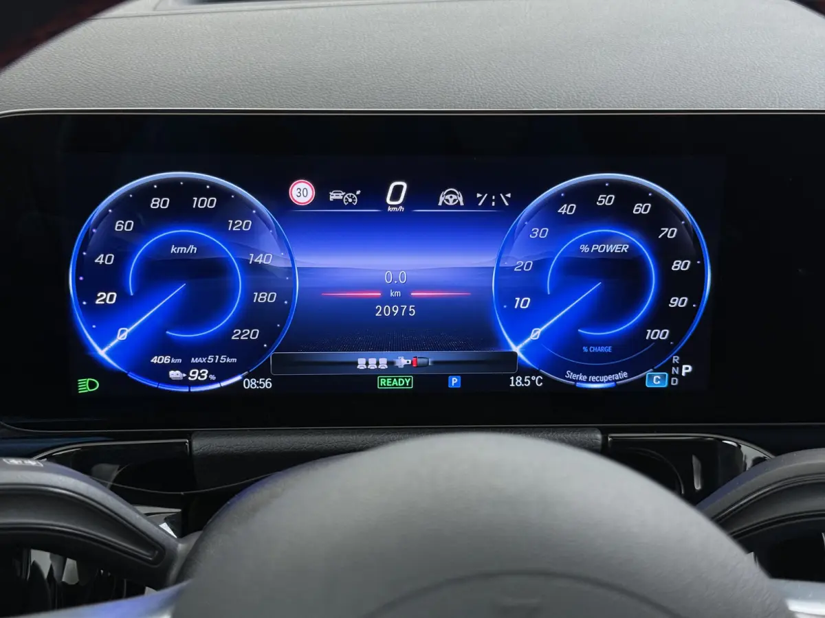 EQA 250+ AMG Line 71 kWh | Pano HUD Burmester Memory Trekhaak