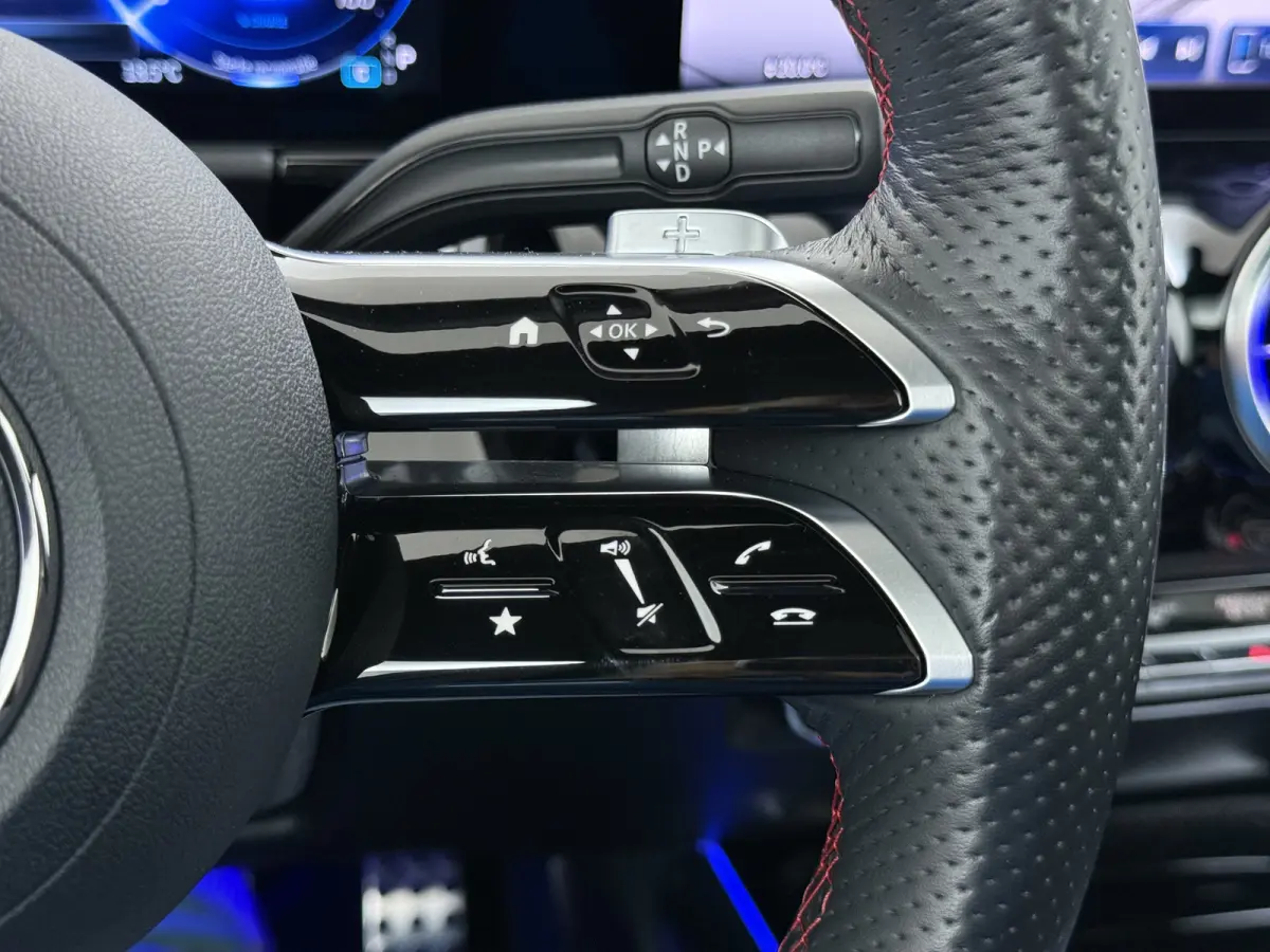 EQA 250+ AMG Line 71 kWh | Pano HUD Burmester Memory Trekhaak