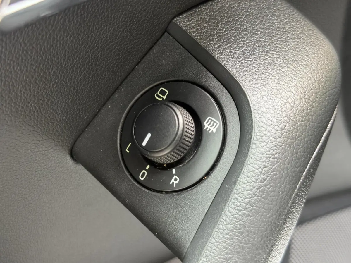 1.0 TSI Greentech Style Business Automaat | Apple CarPlay/Android Auto | Cruise & climate control | DAB ontvanger | Lichtmetalen velgen | Parkeersensoren achter | Voorstoelen verwarmd | Trek