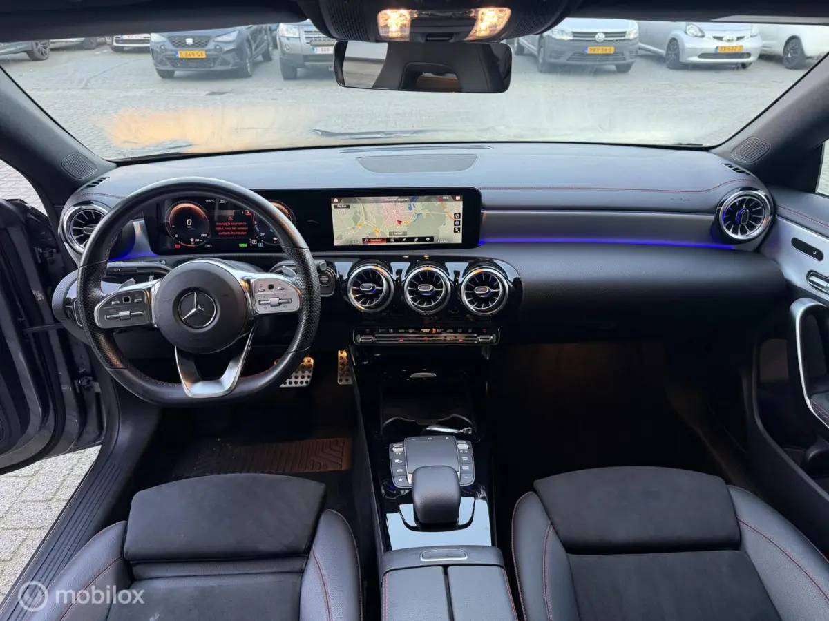 250 e AMG*PANO-DAK*ACC*WIDESCREEN*
