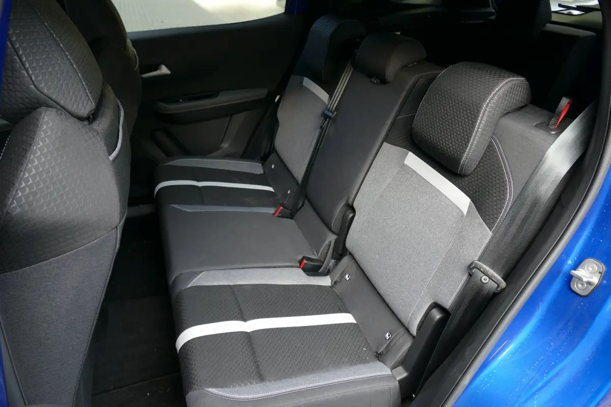 1.2 HYBRID 136PK 7-ZITS GS AUTOMAAT / CAMERA / STOEL-STUURVERWARMING / 8 JAAR GARANTIE / 17"LMV / LED / NAVI / CLIMA / PDC / BLUETOOTH / CRUISECONTROL / 1E EIGENAAR / SCHITTERENDE STAAT !!