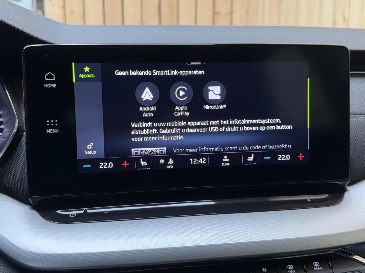 1.0 e-TSI Business Edition Plus Automaat | Apple CarPlay/Android Auto | Adaptieve cruise control | DAB ontvanger | Dode hoek detectie | LED verlichting | Parkeersensoren voor en achter | Voo