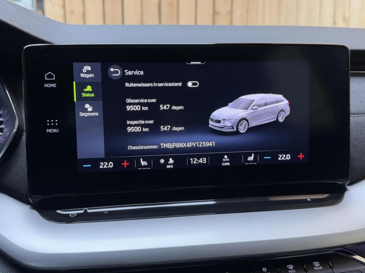 1.0 e-TSI Business Edition Plus Automaat | Apple CarPlay/Android Auto | Adaptieve cruise control | DAB ontvanger | Dode hoek detectie | LED verlichting | Parkeersensoren voor en achter | Voo