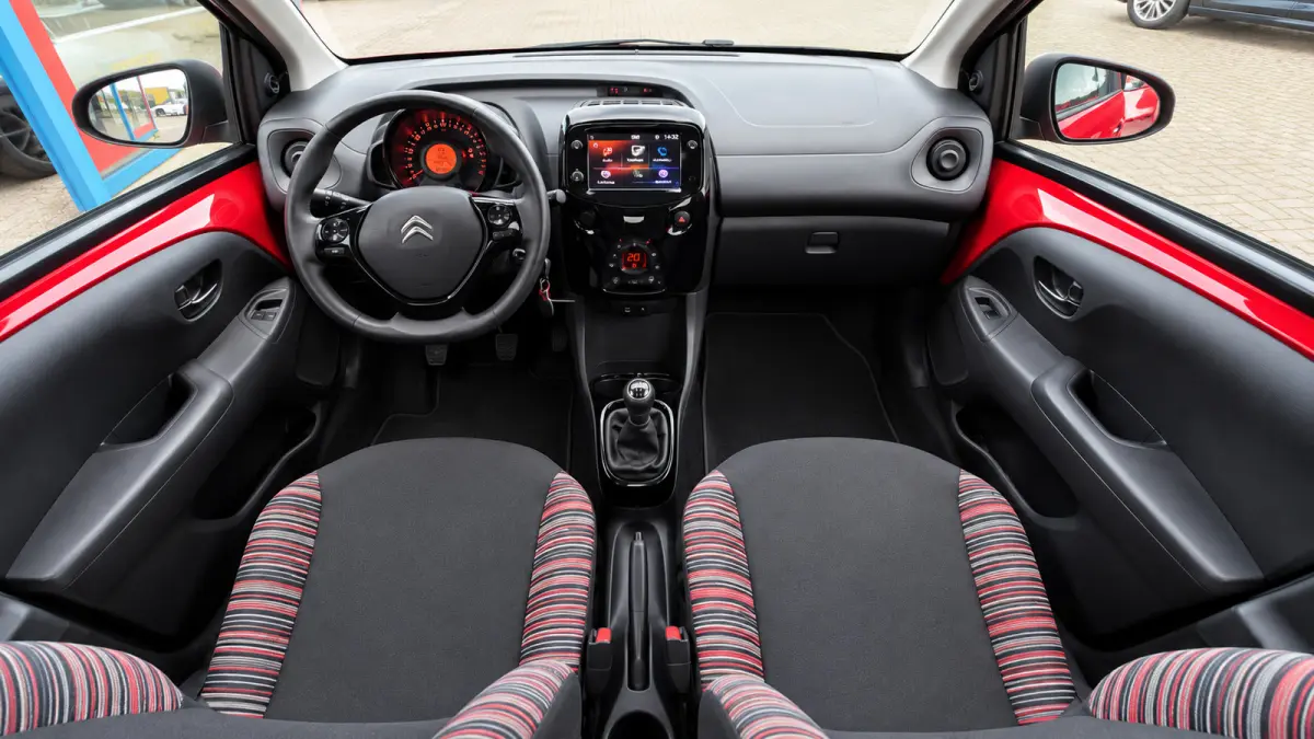 1.0 VTi Carplay,,Clima,,Camera!!! Stoelwervarming.....