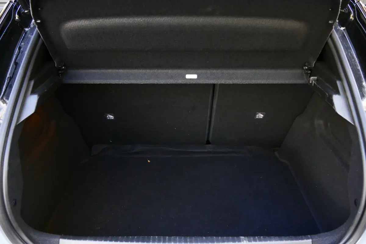 1.2 TURBO HYBRID GS AUTOMAAT / CAMERA / 16"LMV / NAVI / CLIMA / LED / PDC / BLUETOOTH / CRUISECONTROL / 1E EIGENAAR / SCHITTERENDE STAAT !!