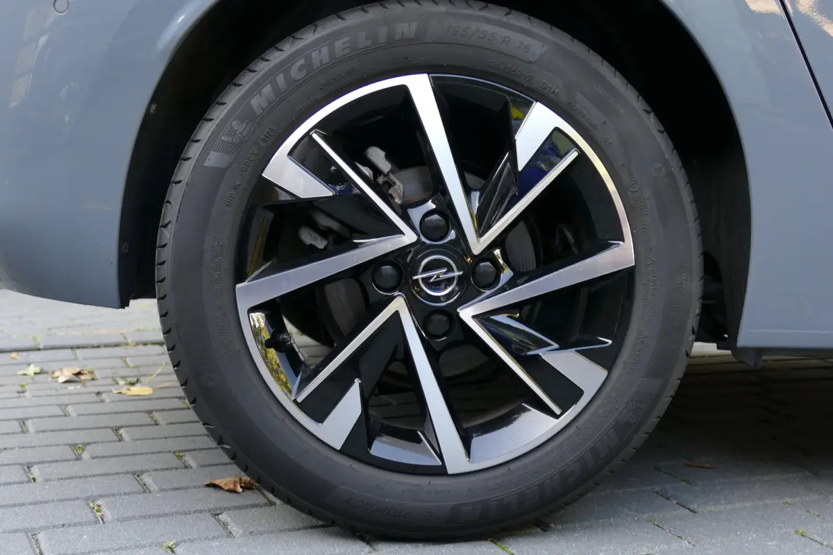 1.2 TURBO HYBRID GS AUTOMAAT / CAMERA / 16"LMV / NAVI / CLIMA / LED / PDC / BLUETOOTH / CRUISECONTROL / 1E EIGENAAR / SCHITTERENDE STAAT !!