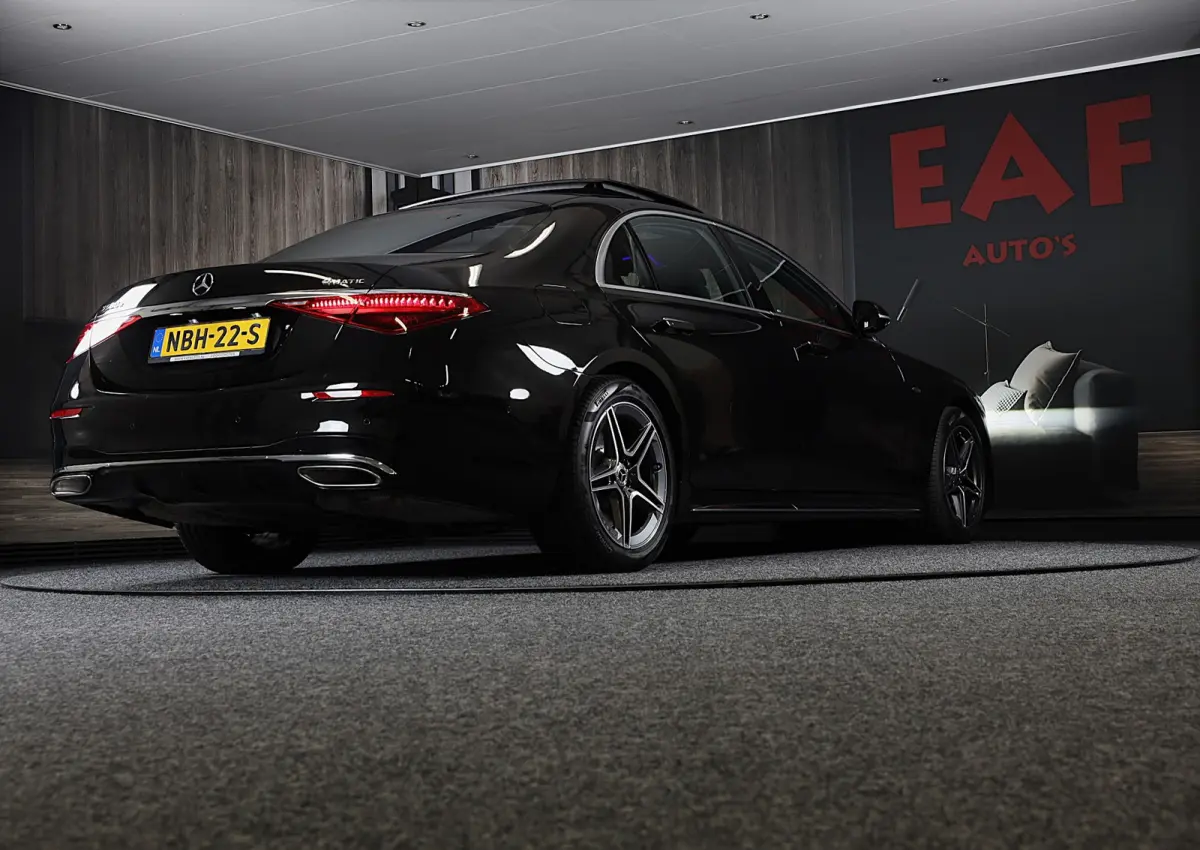 580 e 4MATIC Lang AMG Line / Chauffeurspakket Plus / Massage / Koptelefoons / Head Up / Pano / 360 Camera