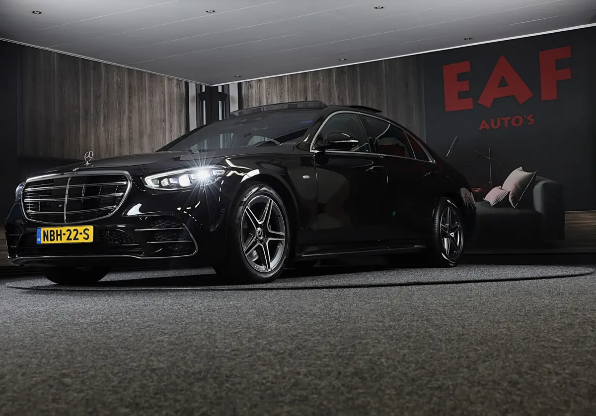 580 e 4MATIC Lang AMG Line / Chauffeurspakket Plus / Massage / Koptelefoons / Head Up / Pano / 360 Camera