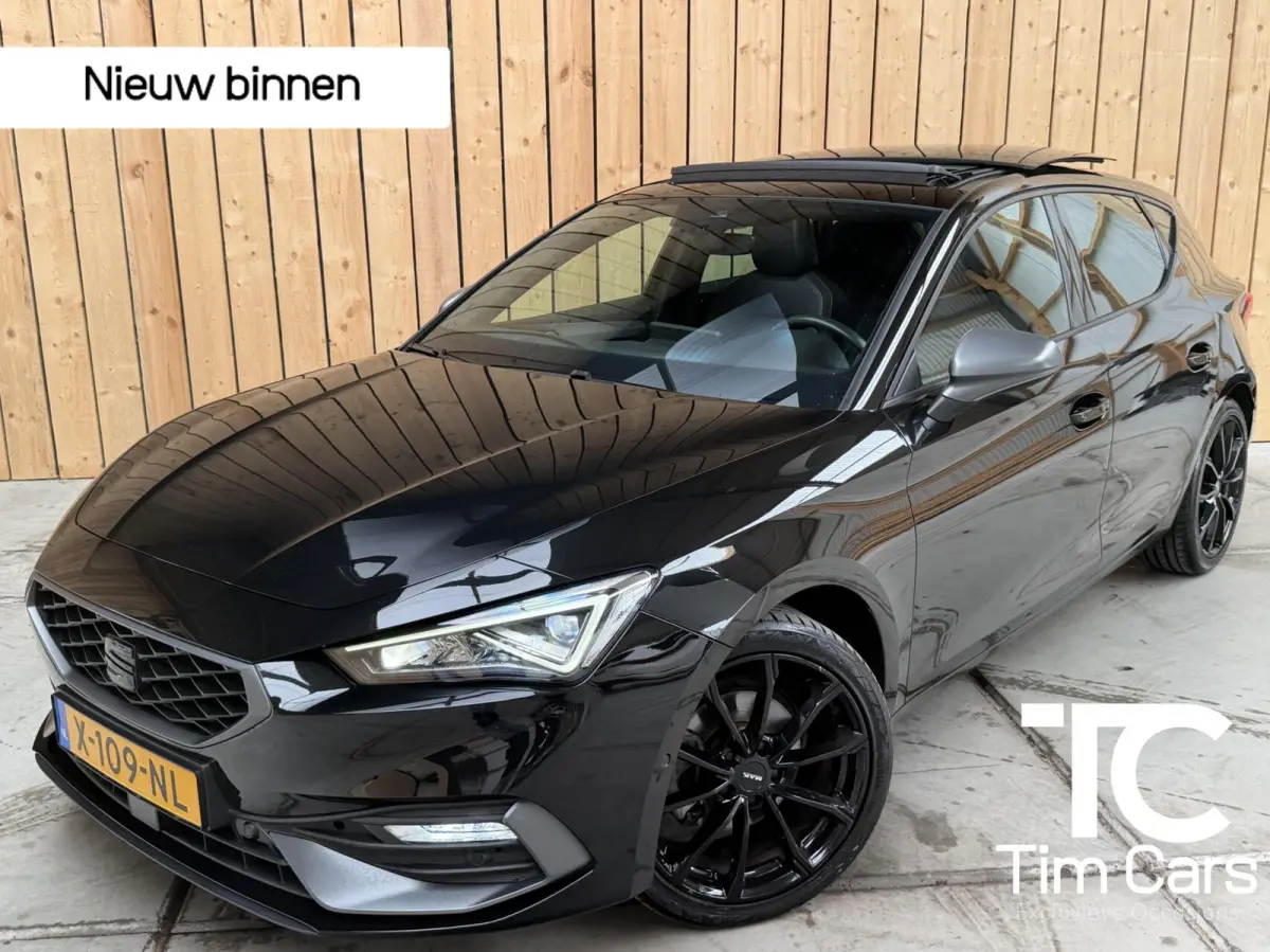 1.0 eTSI FR Business Intense Achteruitrijcamera | Apple CarPlay/Android Auto | Adaptieve cruise control | Climate control | DAB ontvanger | Keyless entry | Panoramadak | Voorstoelen en stuur