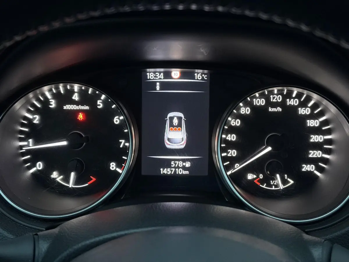 1.2 N-Connecta ✓Ketting vv in 07-2023✓360° Camera✓2e Eigenaar✓Pano✓Navi✓Keyless✓116pk✓Pdc V+A✓18"Lm velgen✓Clima✓Cruise✓Rijstrooksensor✓6 Bak✓Dodehoeksenor✓N.A