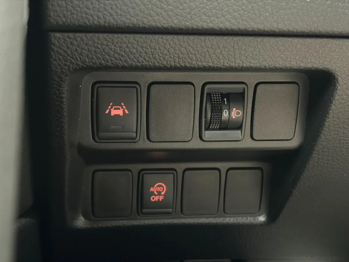 1.2 N-Connecta ✓Ketting vv in 07-2023✓360° Camera✓2e Eigenaar✓Pano✓Navi✓Keyless✓116pk✓Pdc V+A✓18"Lm velgen✓Clima✓Cruise✓Rijstrooksensor✓6 Bak✓Dodehoeksenor✓N.A