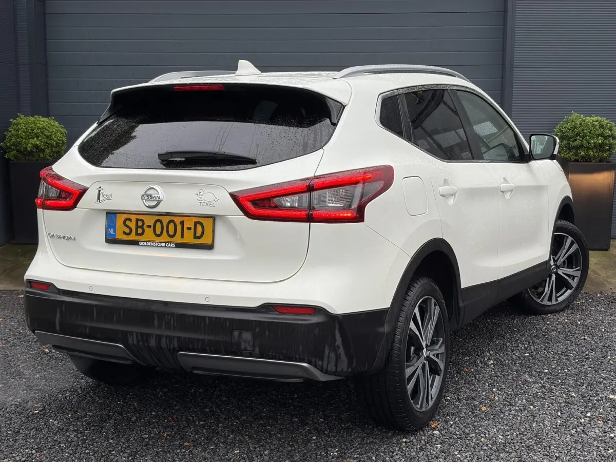 1.2 N-Connecta ✓Ketting vv in 07-2023✓360° Camera✓2e Eigenaar✓Pano✓Navi✓Keyless✓116pk✓Pdc V+A✓18"Lm velgen✓Clima✓Cruise✓Rijstrooksensor✓6 Bak✓Dodehoeksenor✓N.A