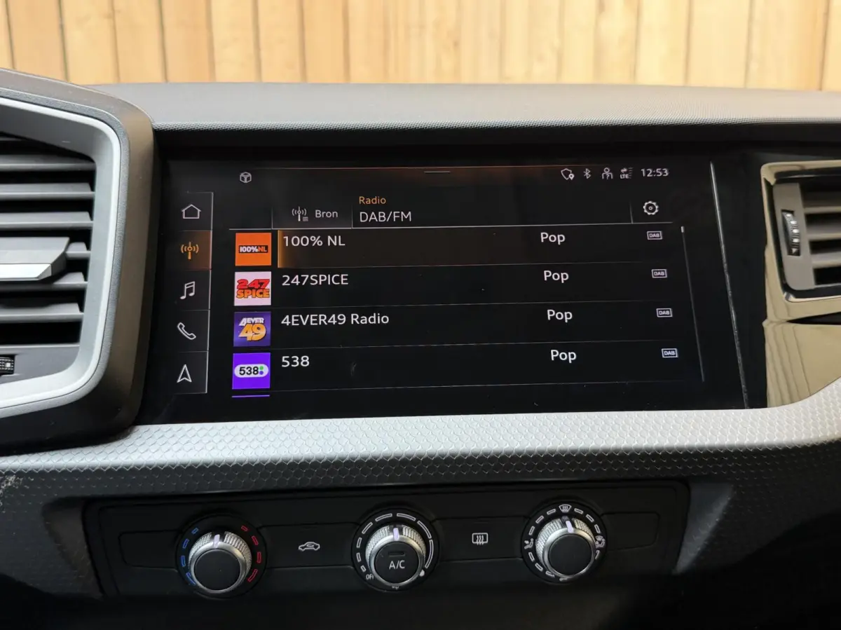 30 TFSI Pro Line 110pk 6 versnellingen | Apple CarPlay/Android Auto | Airconditioning | Cruise control | Digitale cockpit | Elektrische ramen voor en achter | Lichtmetalen velgen | Rijstrook