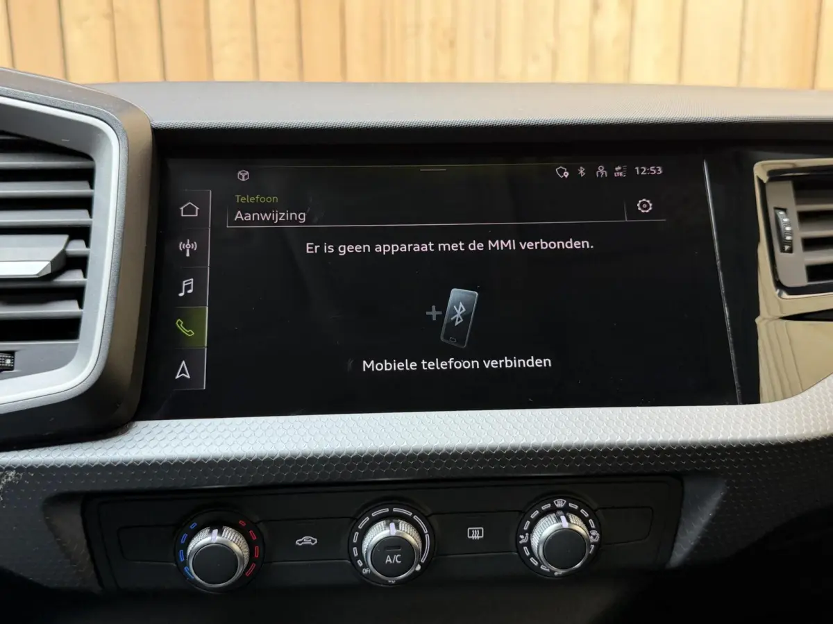 30 TFSI Pro Line 110pk 6 versnellingen | Apple CarPlay/Android Auto | Airconditioning | Cruise control | Digitale cockpit | Elektrische ramen voor en achter | Lichtmetalen velgen | Rijstrook