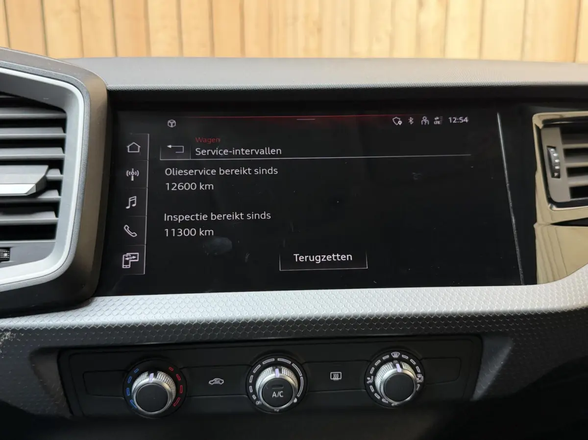 30 TFSI Pro Line 110pk 6 versnellingen | Apple CarPlay/Android Auto | Airconditioning | Cruise control | Digitale cockpit | Elektrische ramen voor en achter | Lichtmetalen velgen | Rijstrook