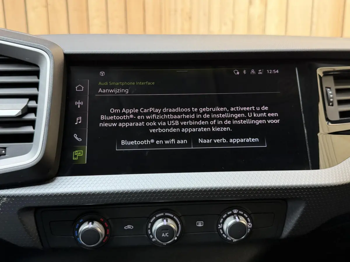 30 TFSI Pro Line 110pk 6 versnellingen | Apple CarPlay/Android Auto | Airconditioning | Cruise control | Digitale cockpit | Elektrische ramen voor en achter | Lichtmetalen velgen | Rijstrook