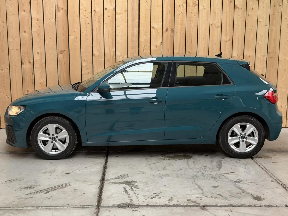 30 TFSI Pro Line 110pk 6 versnellingen | Apple CarPlay/Android Auto | Airconditioning | Cruise control | Digitale cockpit | Elektrische ramen voor en achter | Lichtmetalen velgen | Rijstrook