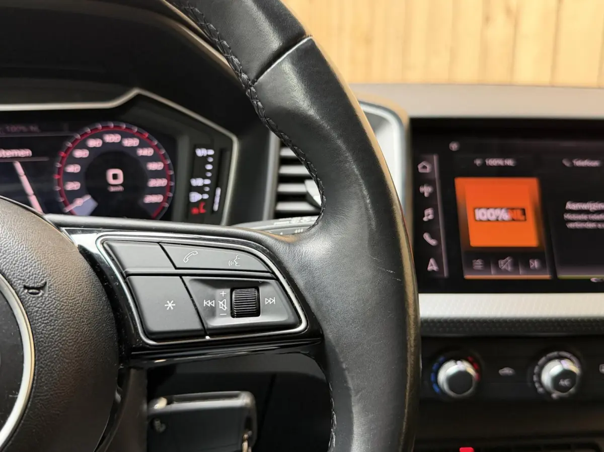 30 TFSI Pro Line 110pk 6 versnellingen | Apple CarPlay/Android Auto | Airconditioning | Cruise control | Digitale cockpit | Elektrische ramen voor en achter | Lichtmetalen velgen | Rijstrook