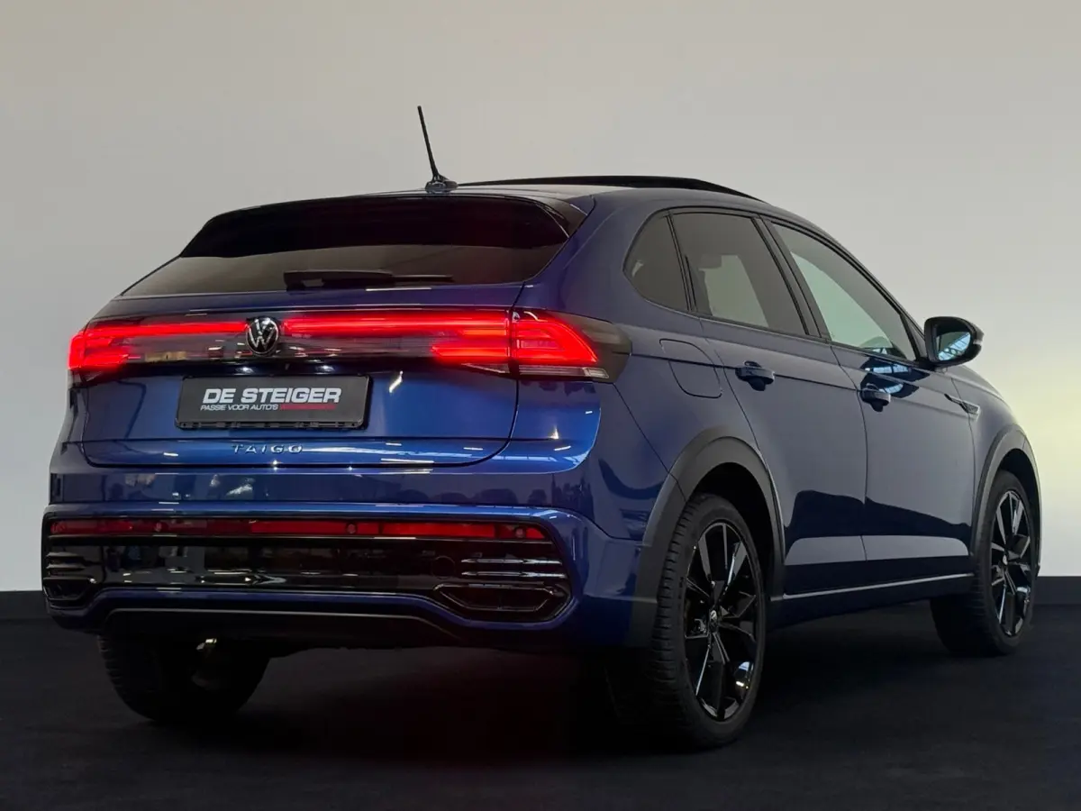 1.0 TSI 3 x R-Line Blackpack Pano Keyless Camera 18”