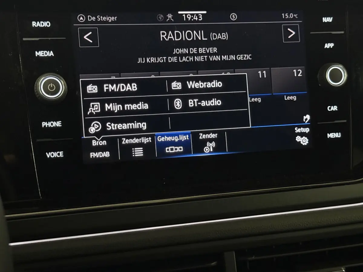1.0 TSI 3 x R-Line Blackpack Pano Keyless Camera 18”
