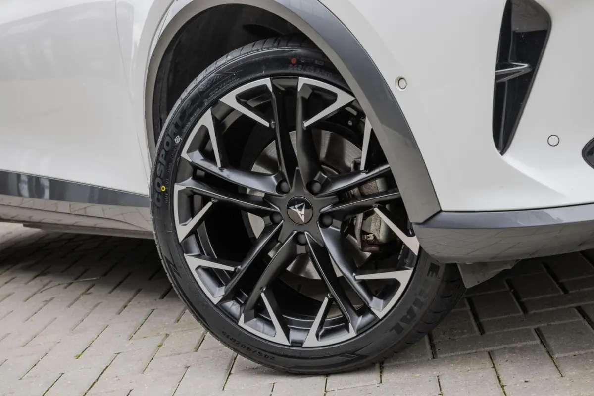 1.4 e-Hybrid Business | PANO | SCHAALSTOELEN | CARPLAY | ACC | LED | MEMORY | ANDROID AUTO |